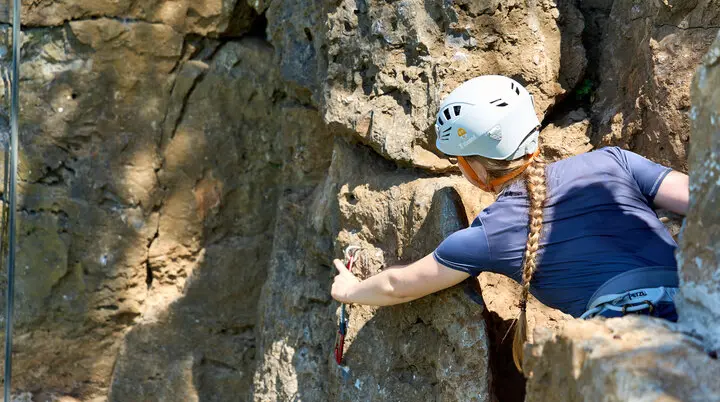 Klettern im Klettergarten - Felsklettern | © DAV Wuppertal / Stefan Strunk